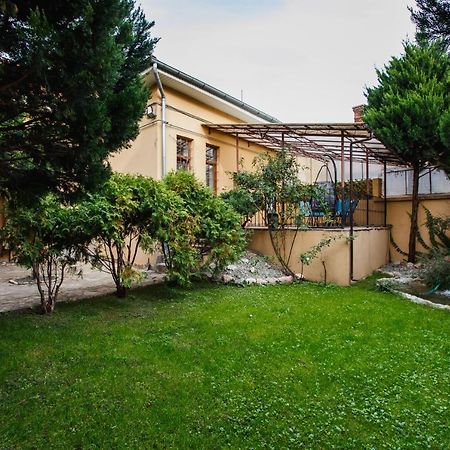 Stunning, Newly Renovated Central Apartment Oradea Eksteriør bilde