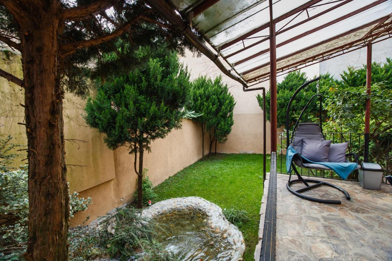 Stunning, Newly Renovated Central Apartment Oradea Eksteriør bilde
